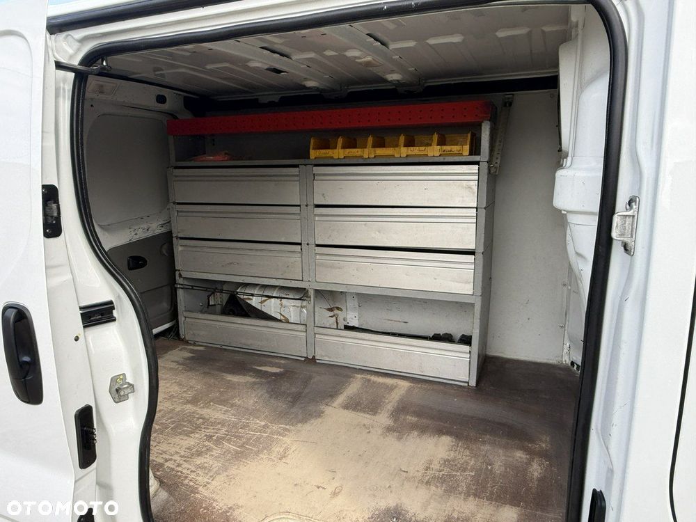 Renault Trafic - 10