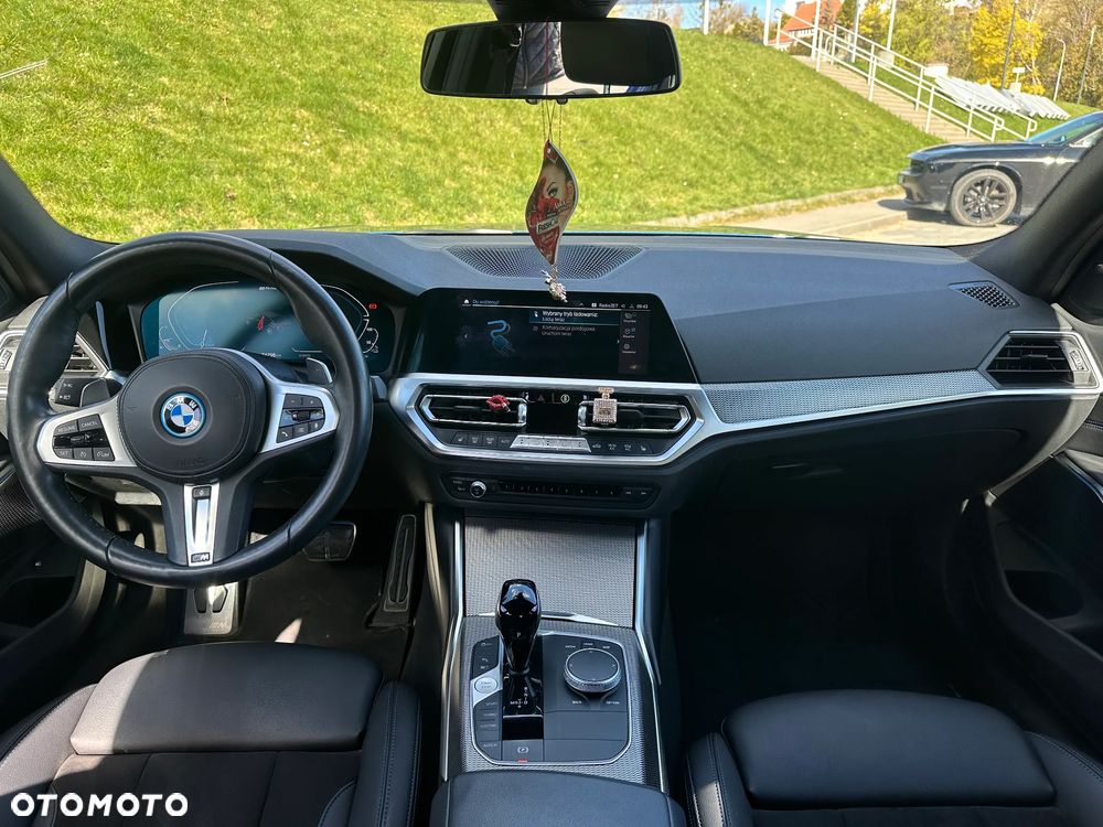 BMW Seria 3 320e M Sport sport - 11