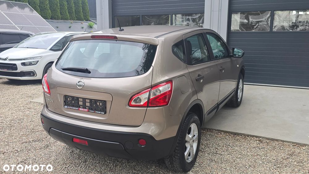 Nissan Qashqai 1.6 Visia - 3