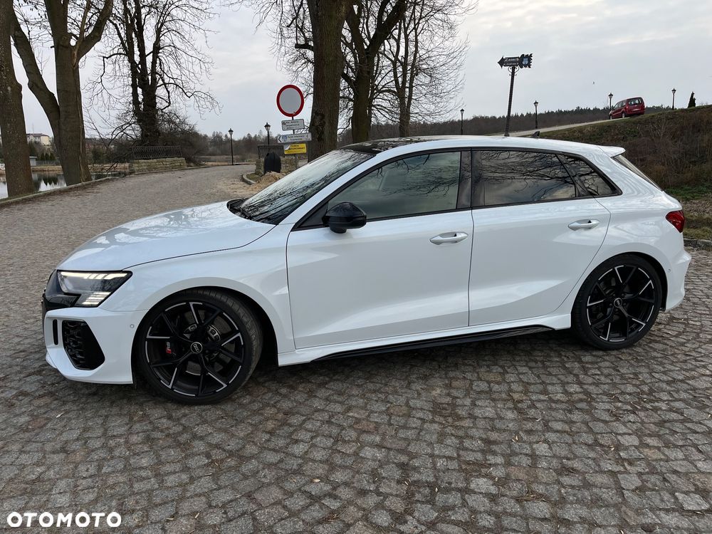 Audi RS3 Sportback - 4
