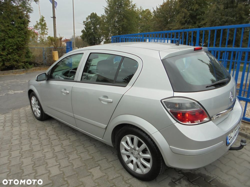Opel Astra III 1.6 Cosmo - 3