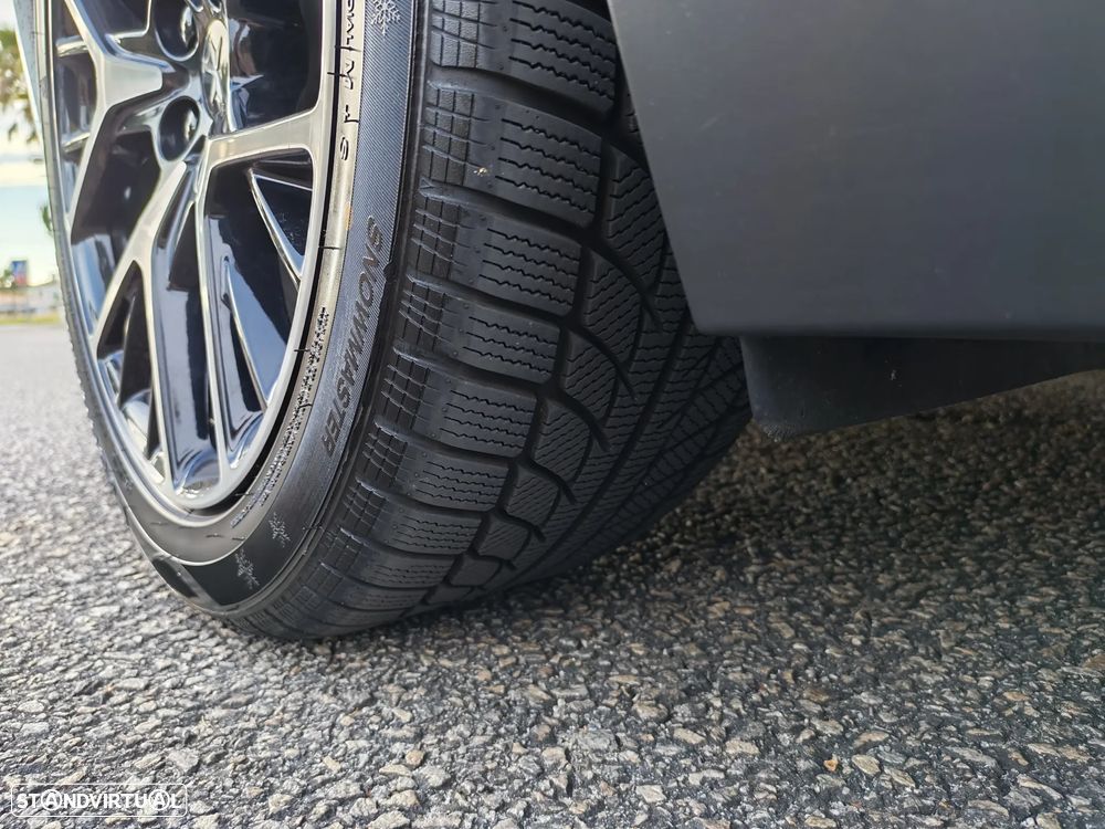 Xpeng P7i 86.2 kWh AWD Performance - 41