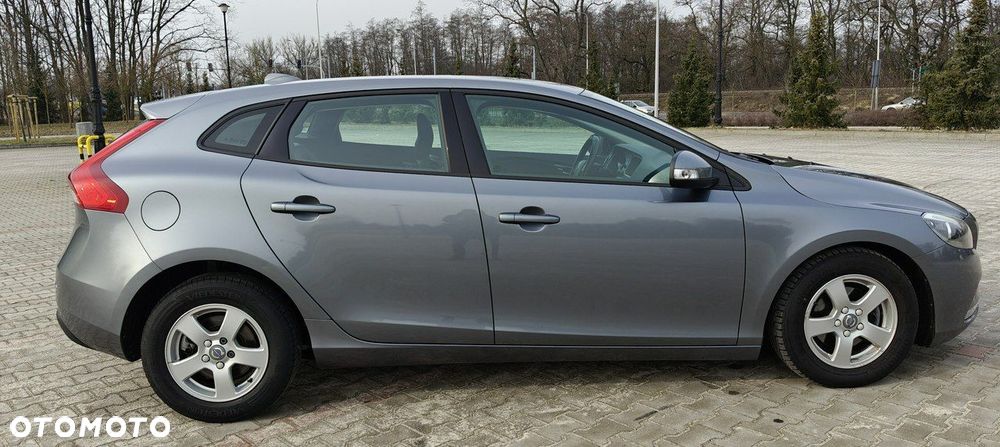 Volvo V40 D2 Kinetic - 6