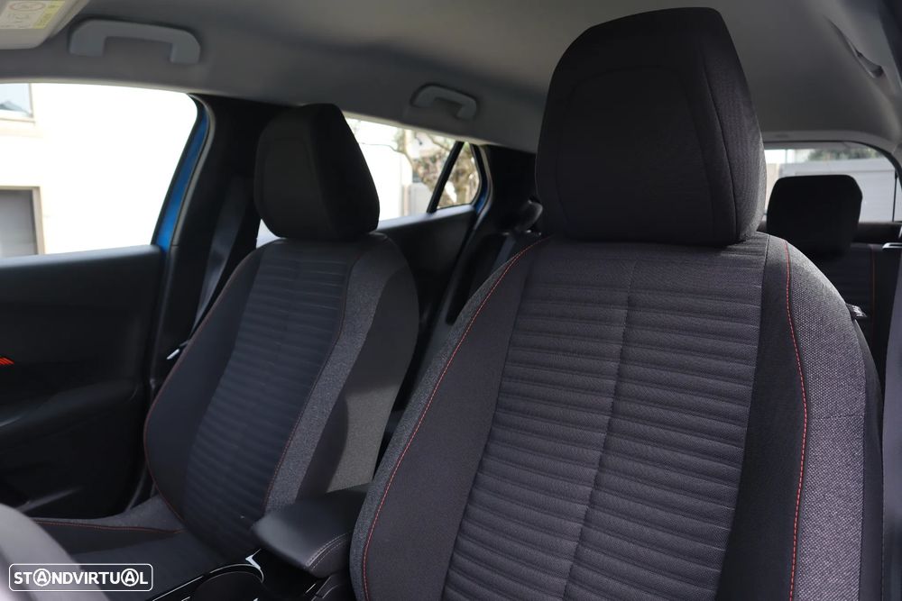 Peugeot e-2008 50 kWh Active Pack - 21