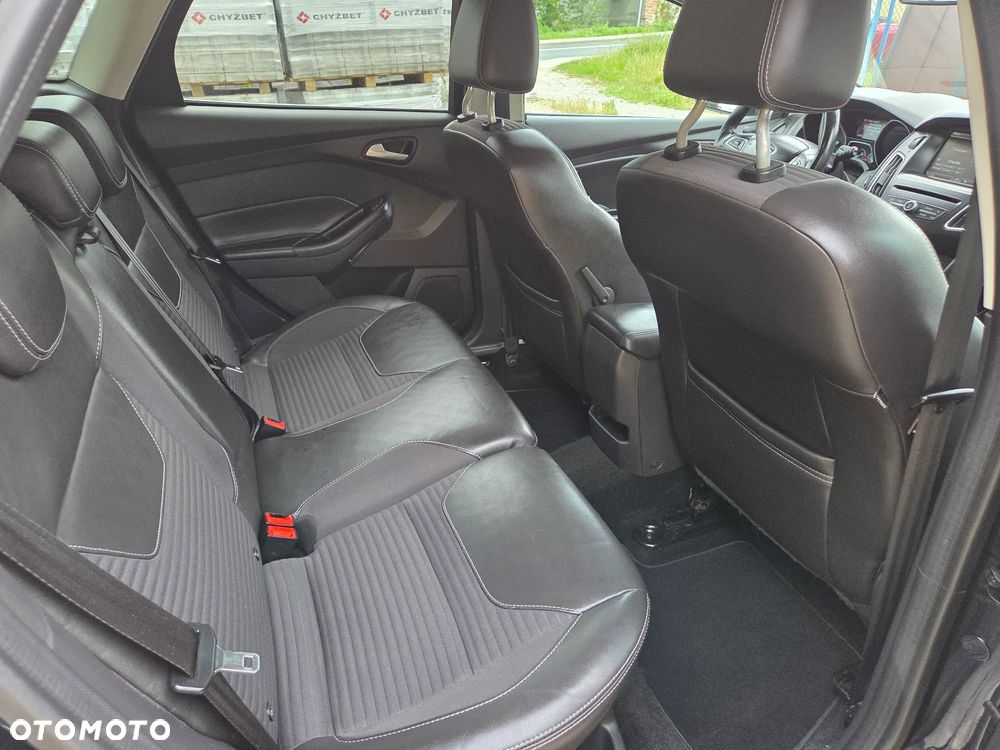 Ford Focus 1.0 EcoBoost Titanium - 18