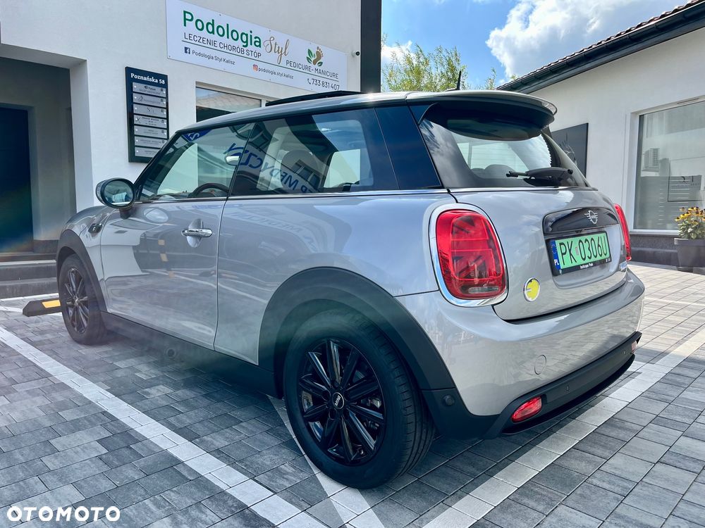 MINI Cooper SE - 12