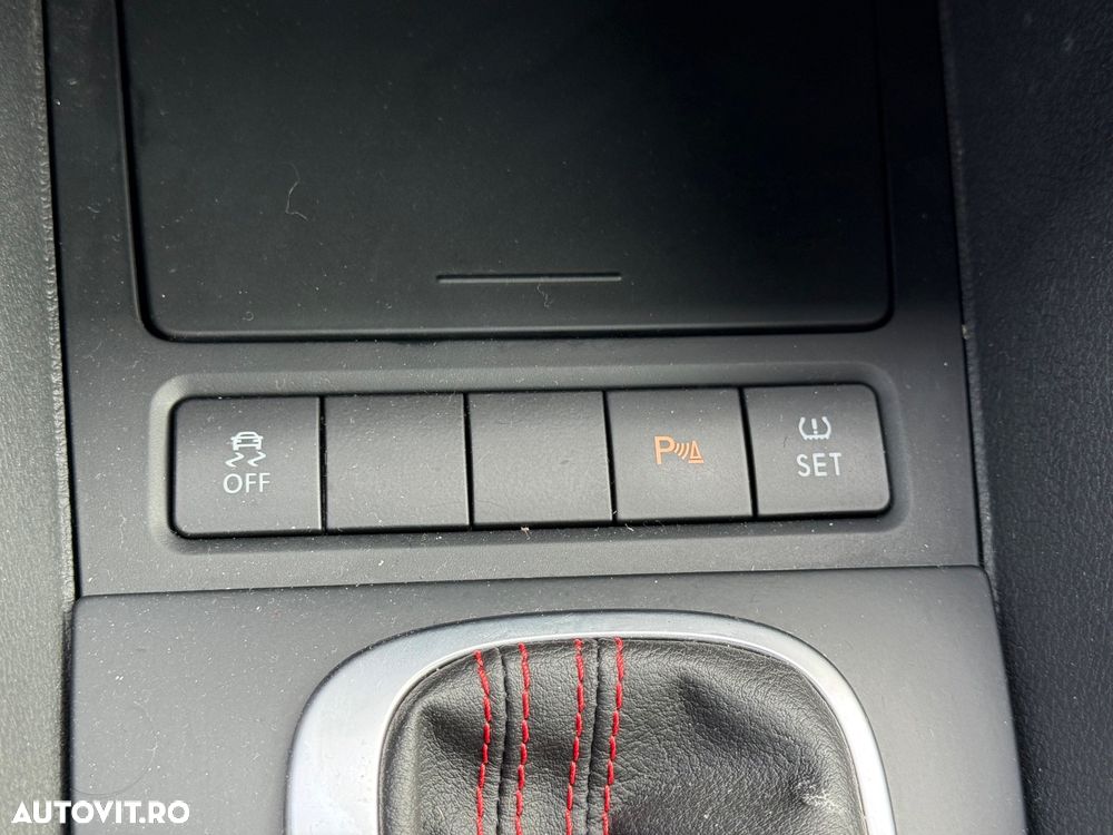 Volkswagen Golf 2.0 GTI DSG Edition 35 - 17