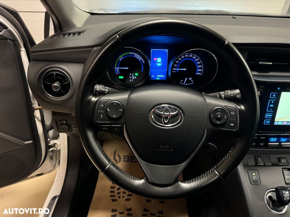 Toyota Auris 1.8 VVT-i Hybrid Automatik Touring Sports Team Deutschland - 14