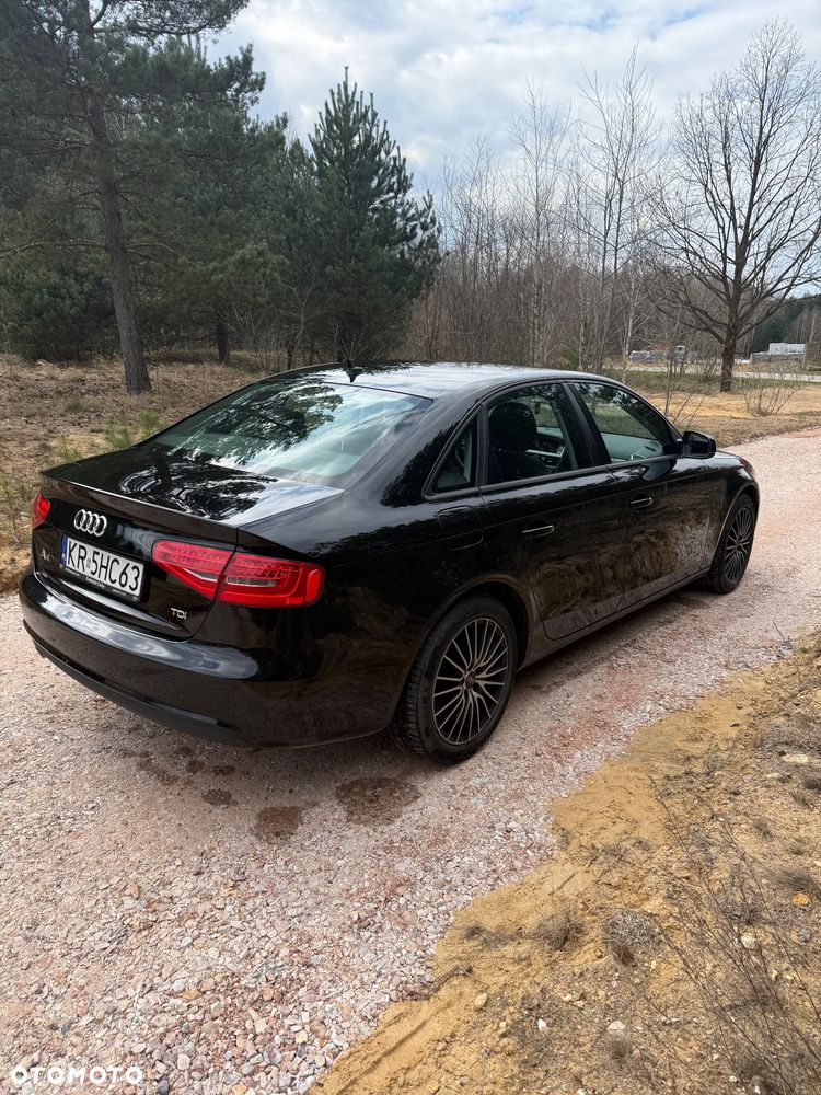 Audi A4 Limousine 2.0 TDI - 4