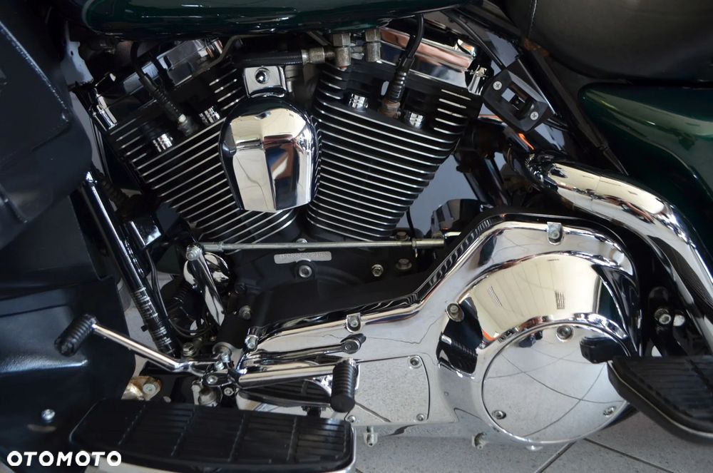 Harley-Davidson FLHT Electra Glide Standard - 28