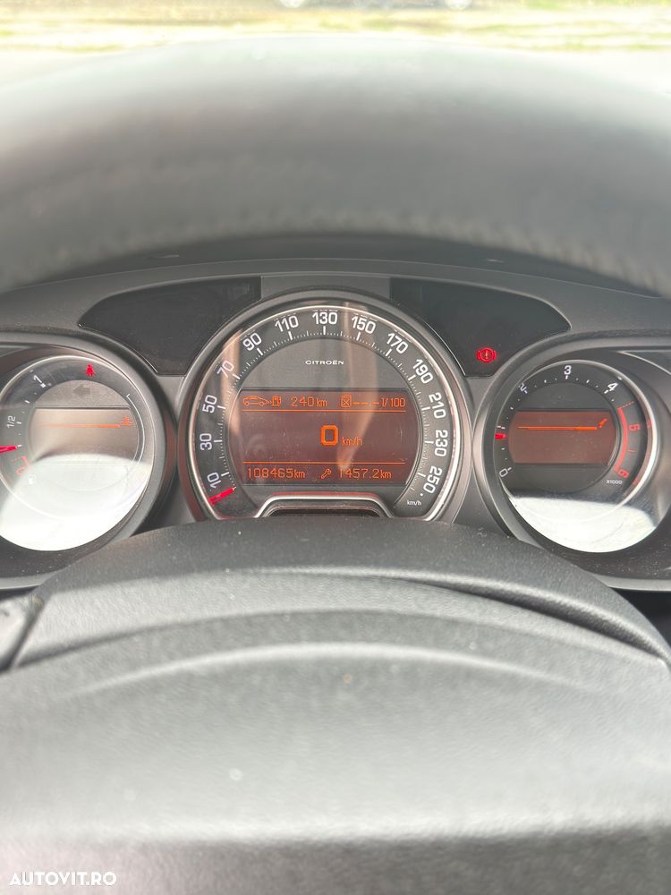 Citroën C5 2.0 HDI BVM6 H3+ Exclusive - 11