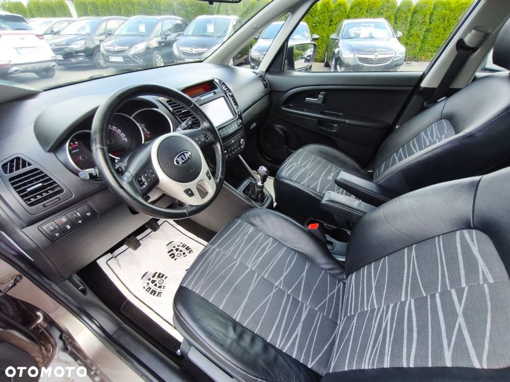 Kia Venga - 7