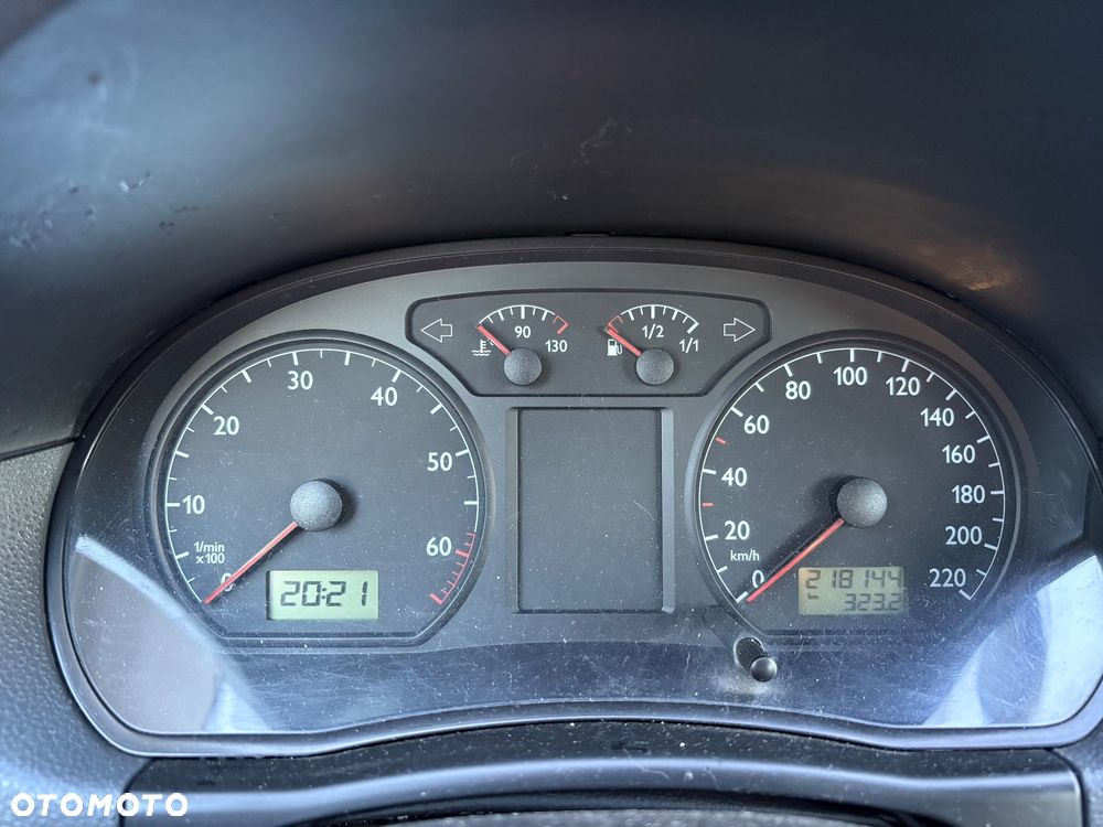 Volkswagen Polo - 4
