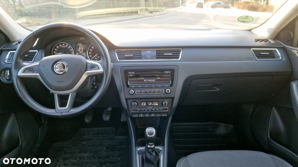 Skoda RAPID 1.6 TDI Elegance - 8