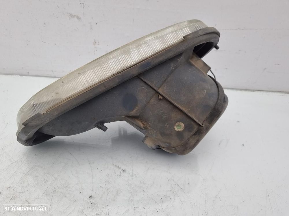 FAROL NEVOEIRO DIREITO PEUGEOT 406 1997 - 2