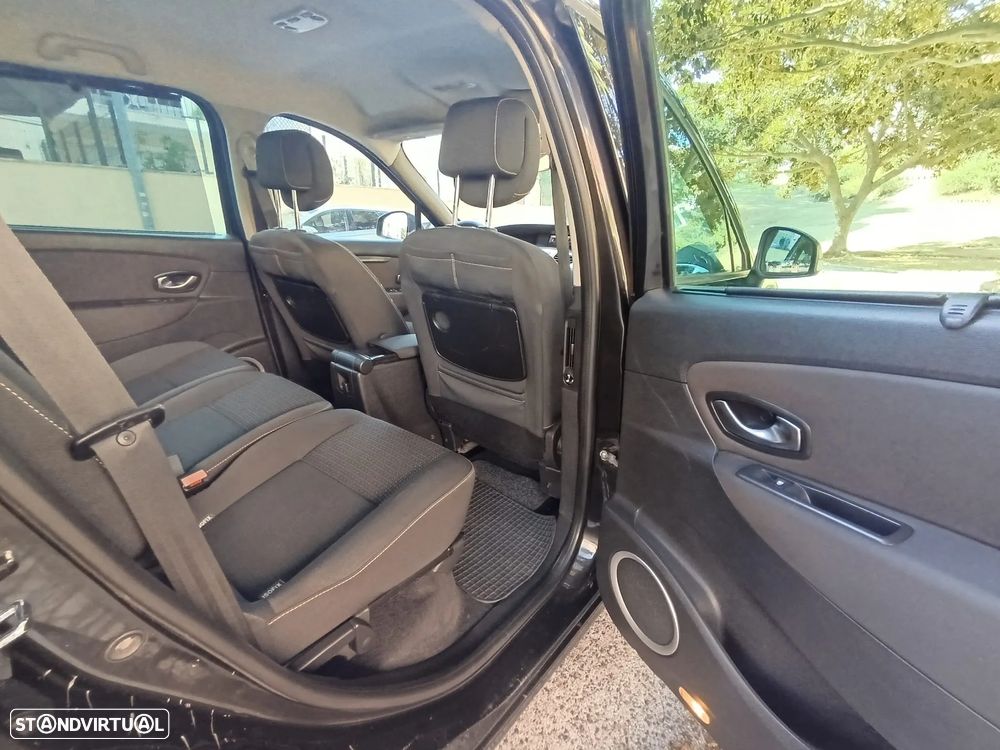 Renault Grand Scénic 1.5 dCi Dynamique S 7L - 21