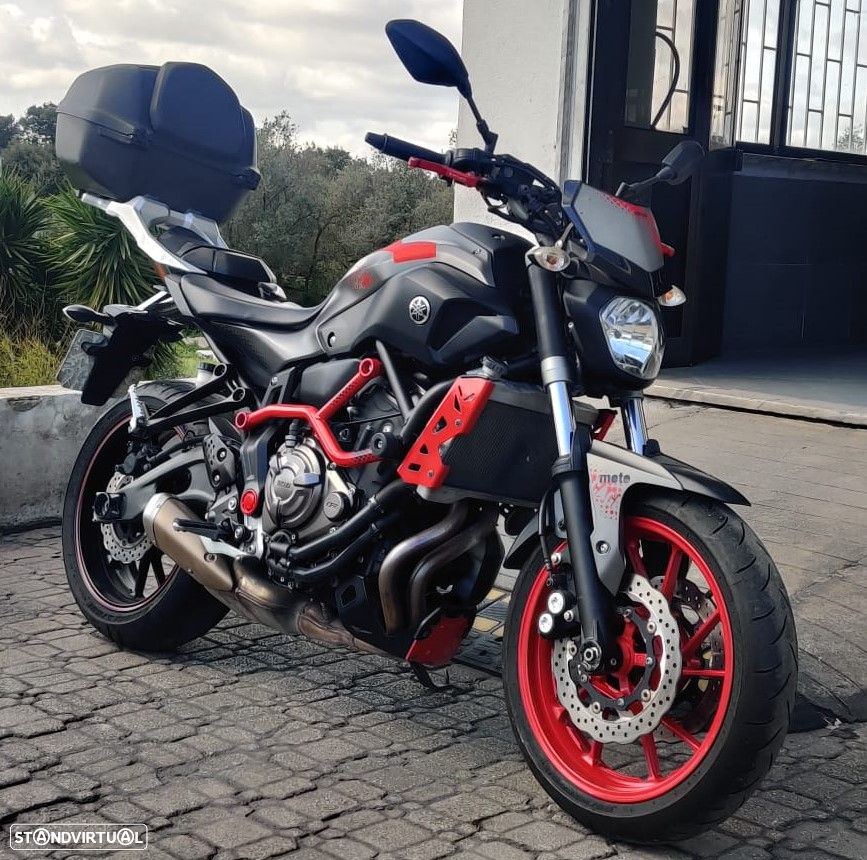 Yamaha MT-07 - 7