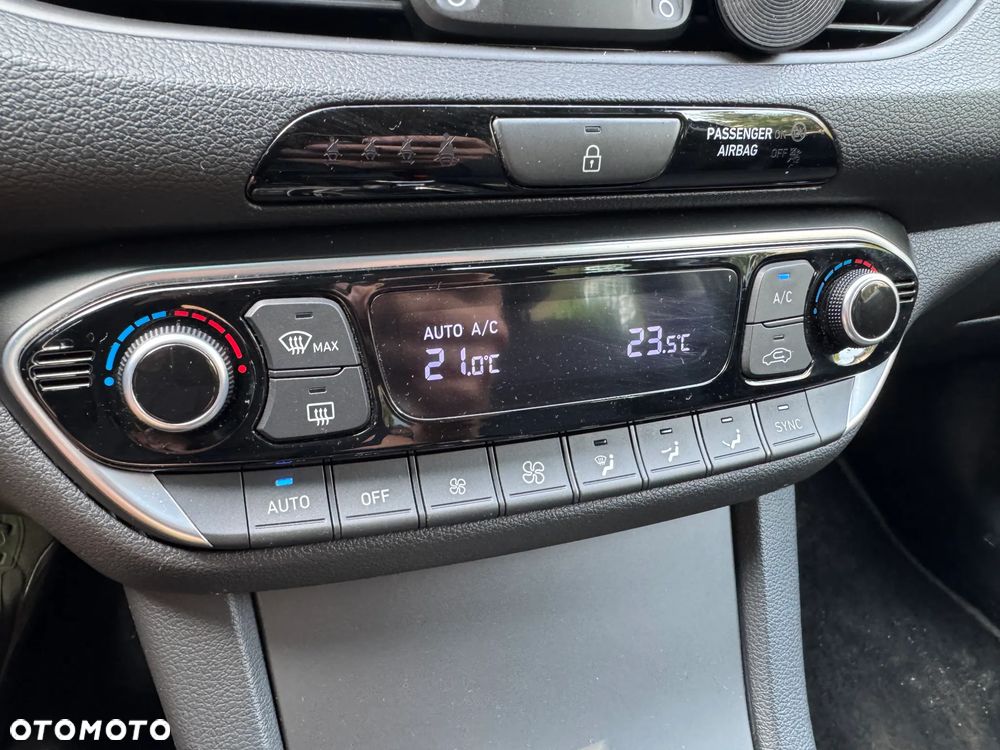 Hyundai i30 1.0 T-GDI 48V-Hybrid DCT Select - 17