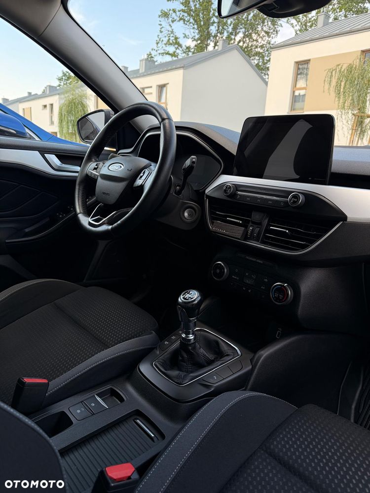Ford Focus 1.0 EcoBoost Trend Edition Business - 31