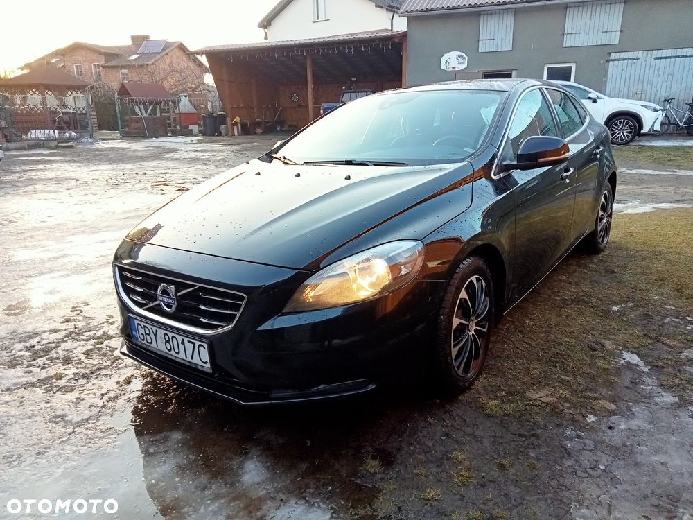 Volvo V40 D2 Summum - 1