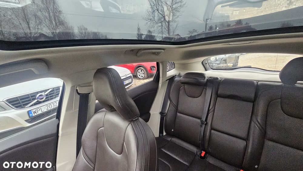 Volvo V40 Cross Country D2 Summum - 7