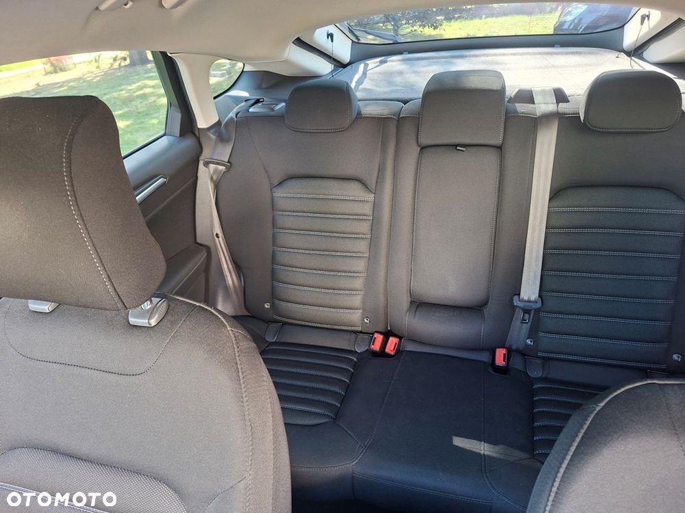 Ford Mondeo - 8
