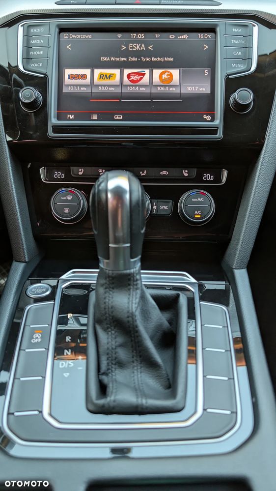 Volkswagen Passat 2.0 TDI (BlueMotion Technology) DSG Comfortline - 16