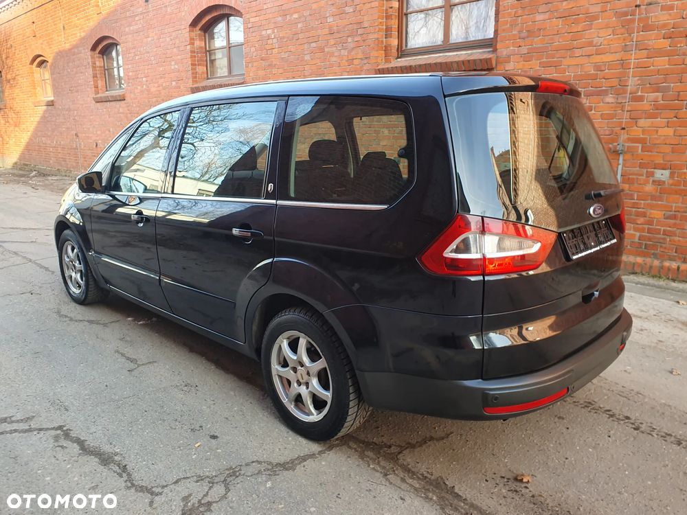 Ford Galaxy 2.0 Ghia - 3