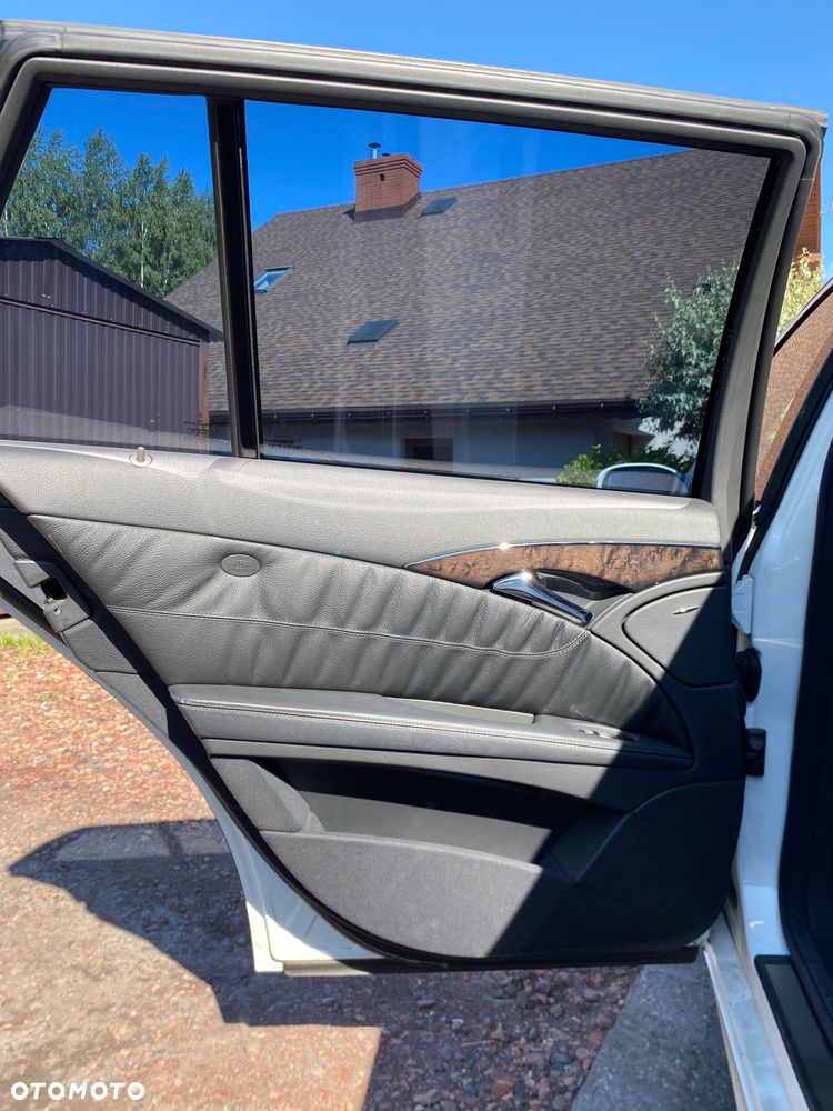 Mercedes-Benz Klasa E 500 T Avantgarde - 15