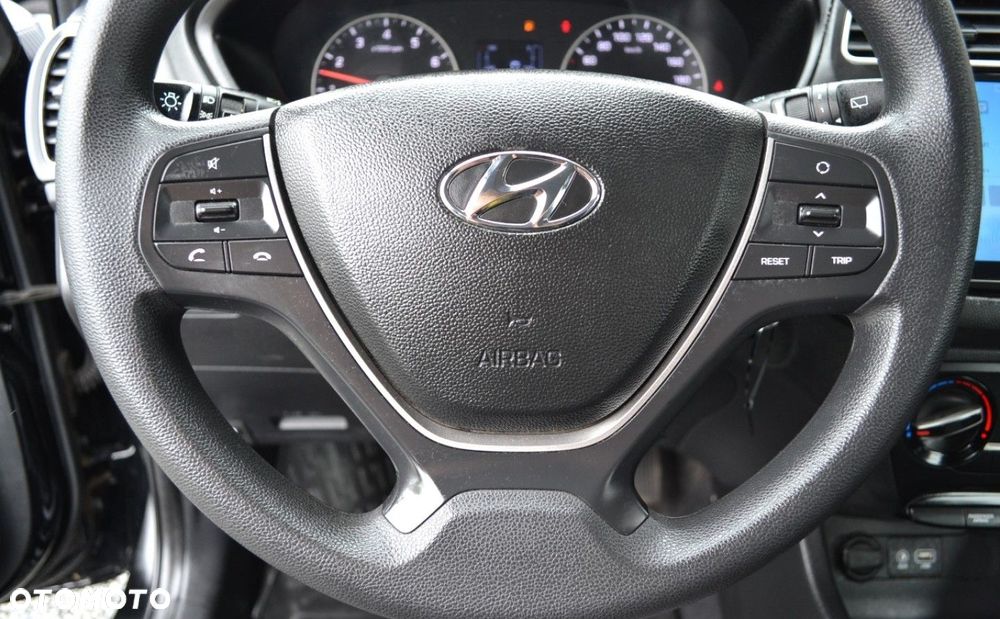 Hyundai i20 1.2 Select - 28