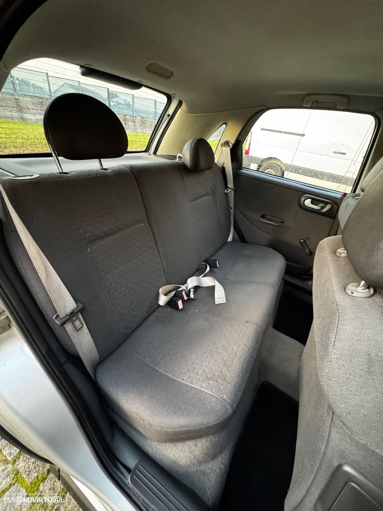 Opel Corsa 1.2 16V Confort - 7