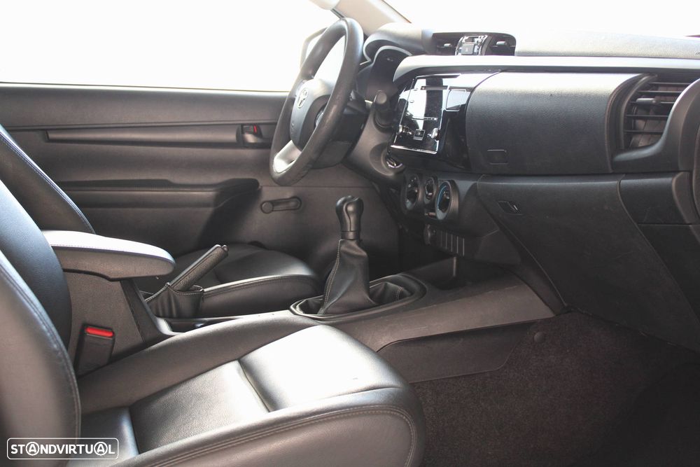 Toyota HILUX 2.4 D4D  2WD - 9