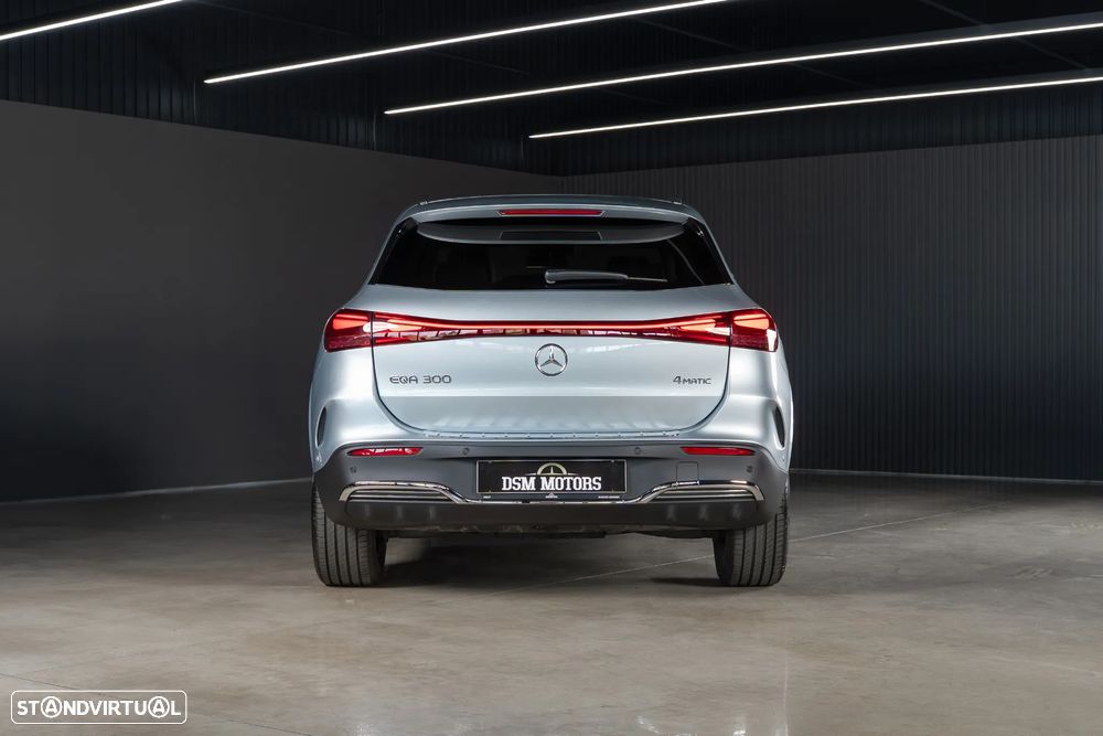 Mercedes-Benz EQA 300 4Matic AMG Line - 5
