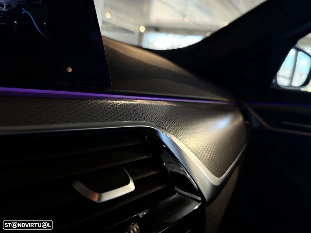 BMW 530 e iPerformance Pack M - 23