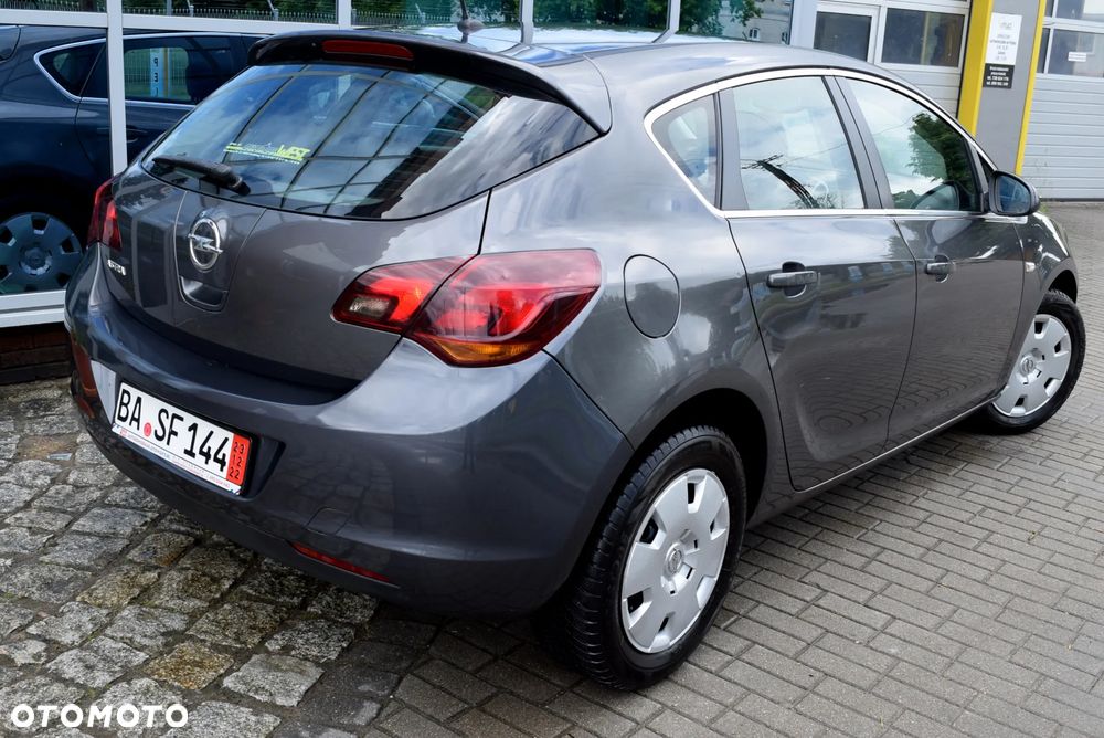Opel Astra 1.6 Enjoy - 3