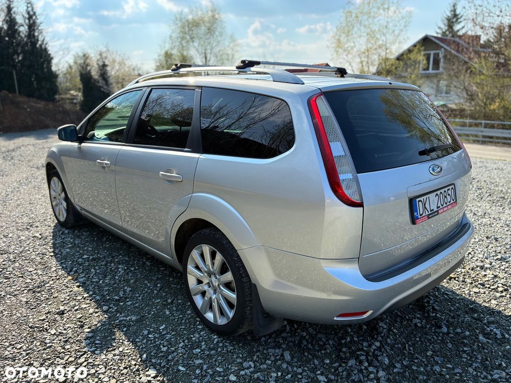 Ford Focus 1.6 Trend - 4