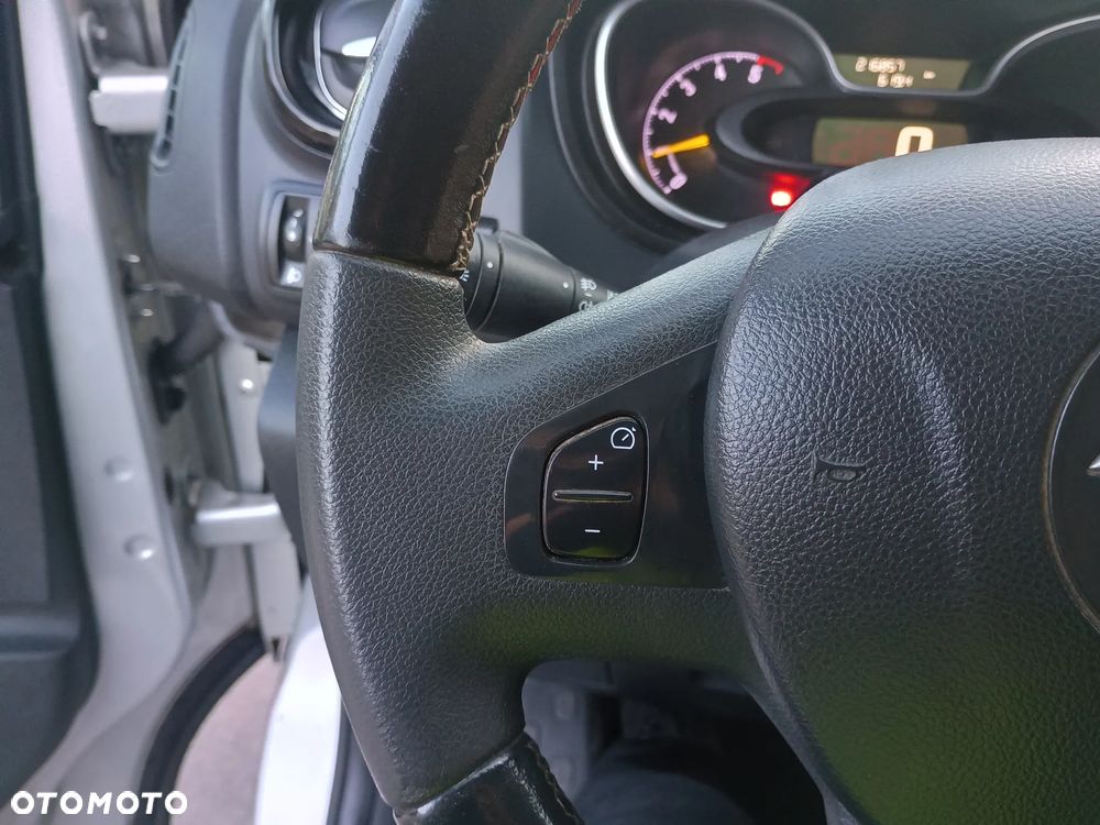 Opel Vivaro - 25