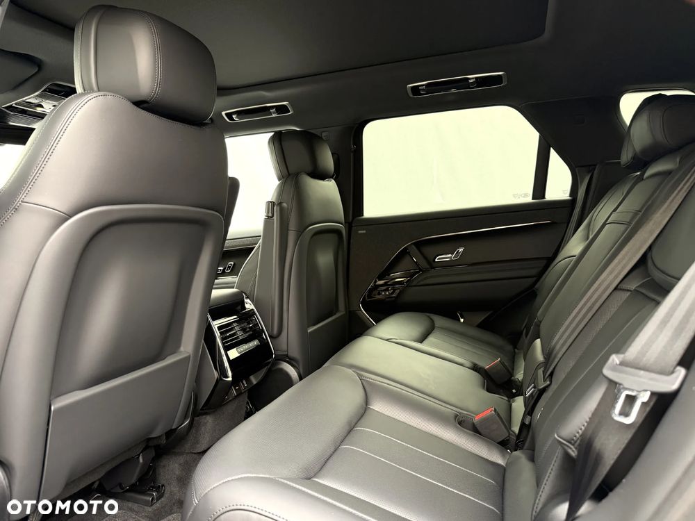 Land Rover Range Rover Sport D300 Dynamic SE - 9