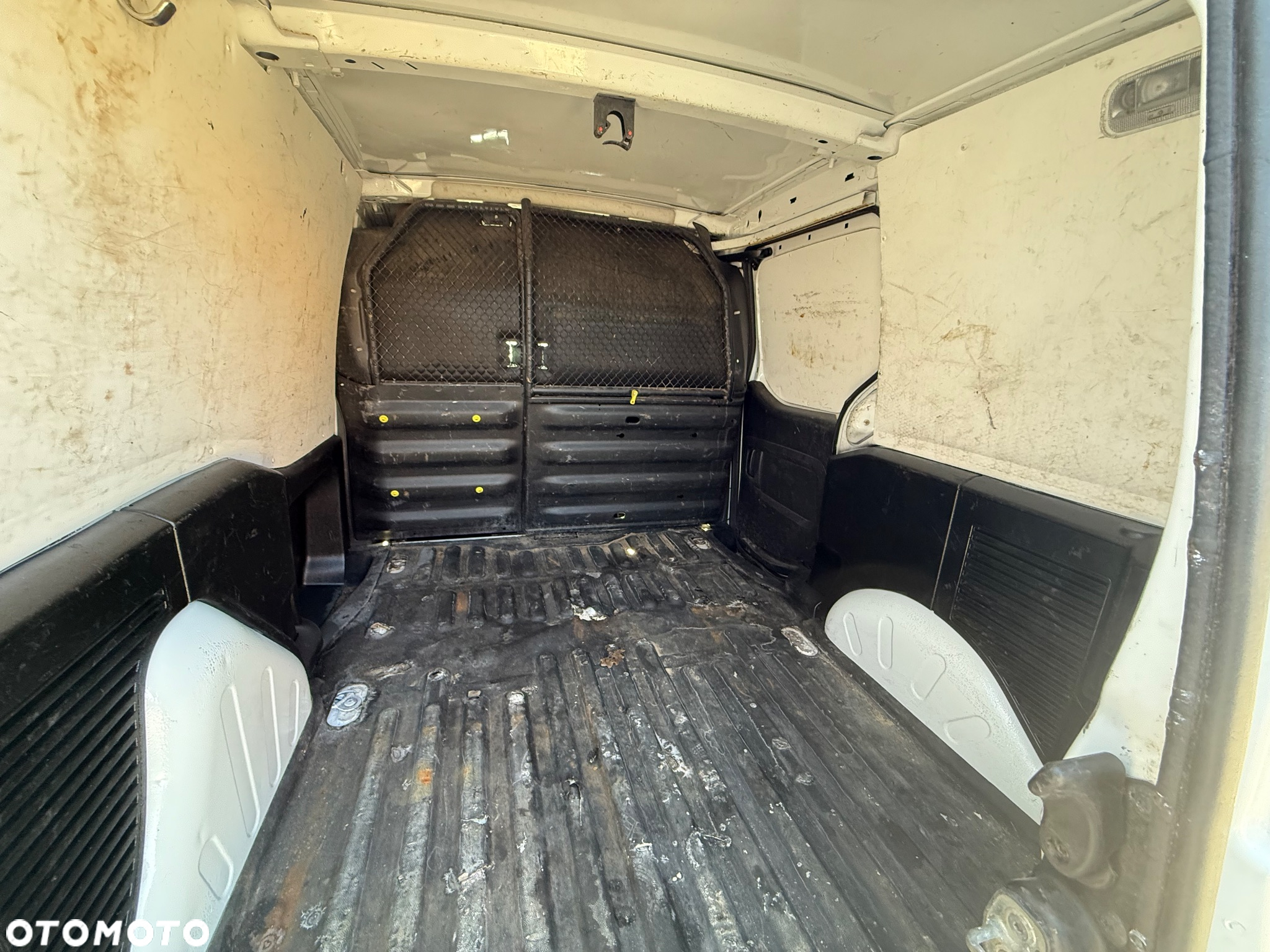Peugeot Partner Van 1.6 hdi - 18