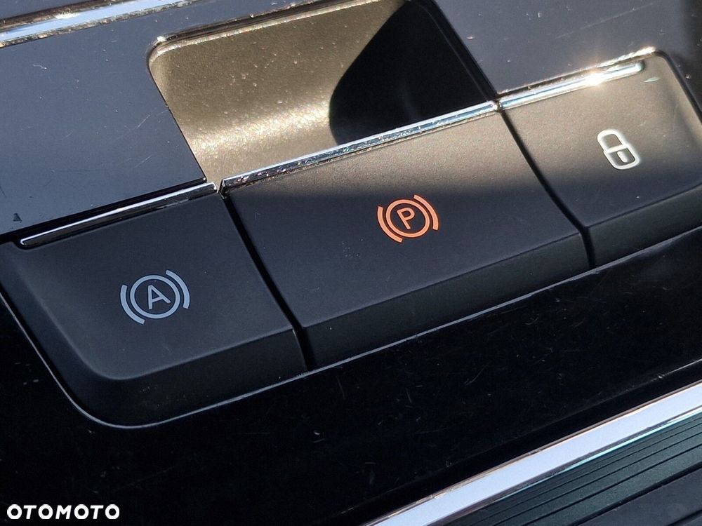 Skoda Superb 2.0 TDI SCR 4x4 L&K DSG - 27