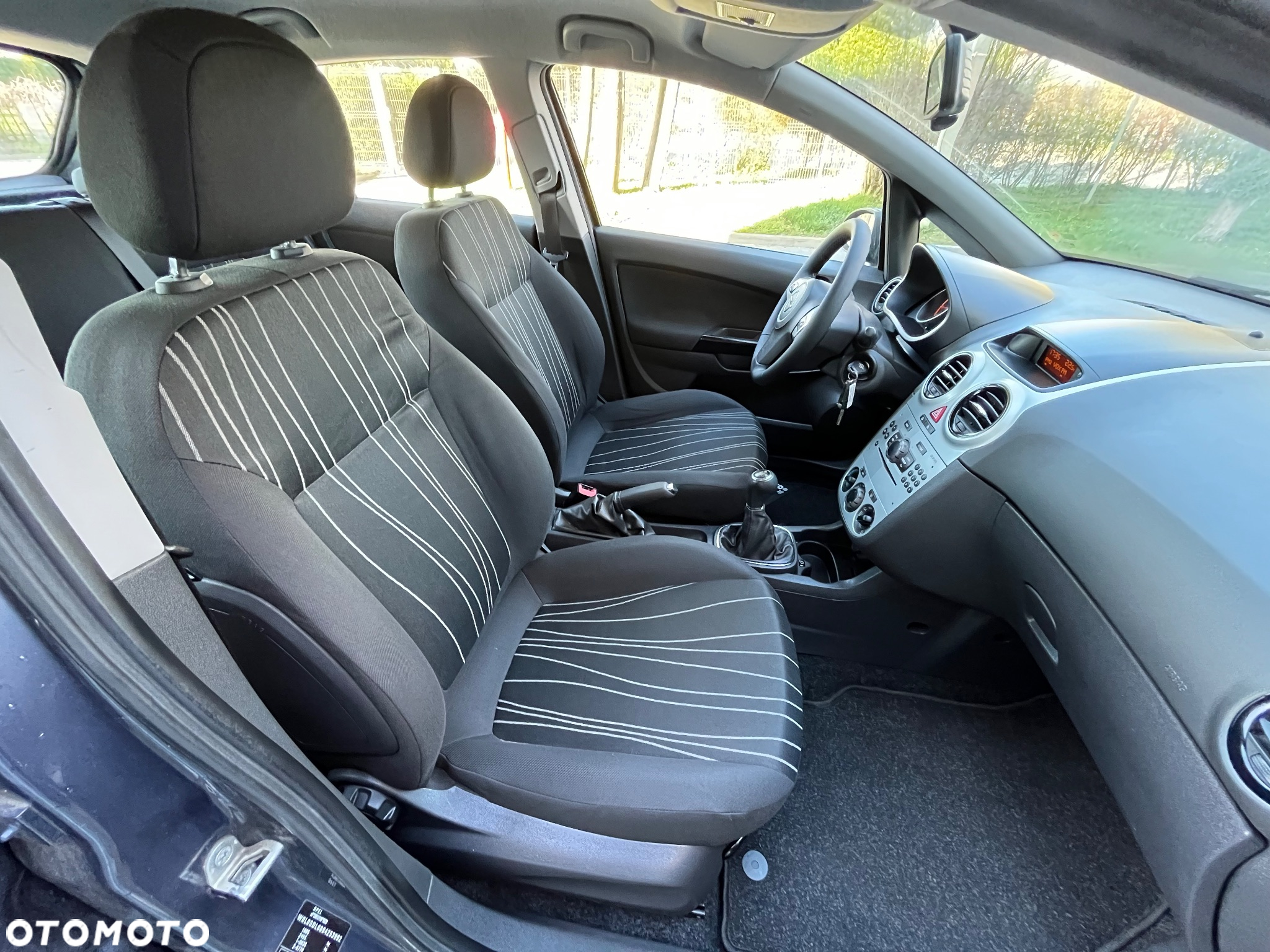 Opel Corsa 1.2 16V Easytronic Edition - 19