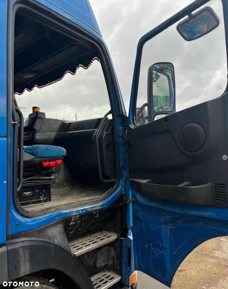 Volvo 420 / Manual / 2000 rok - 22