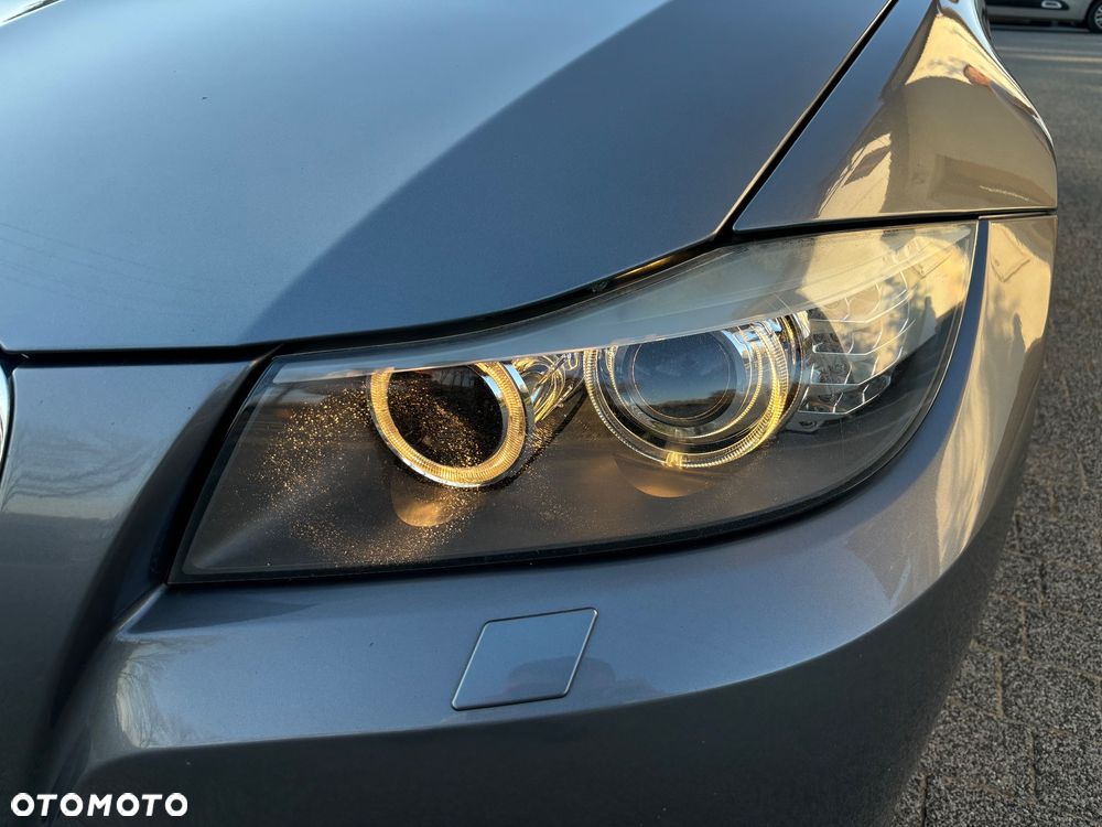 BMW Seria 3 318d DPF Edition Lifestyle - 39