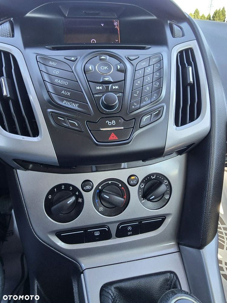 Ford Focus - 33