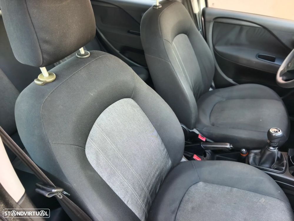 Fiat Punto 1.2 Young S&S - 18