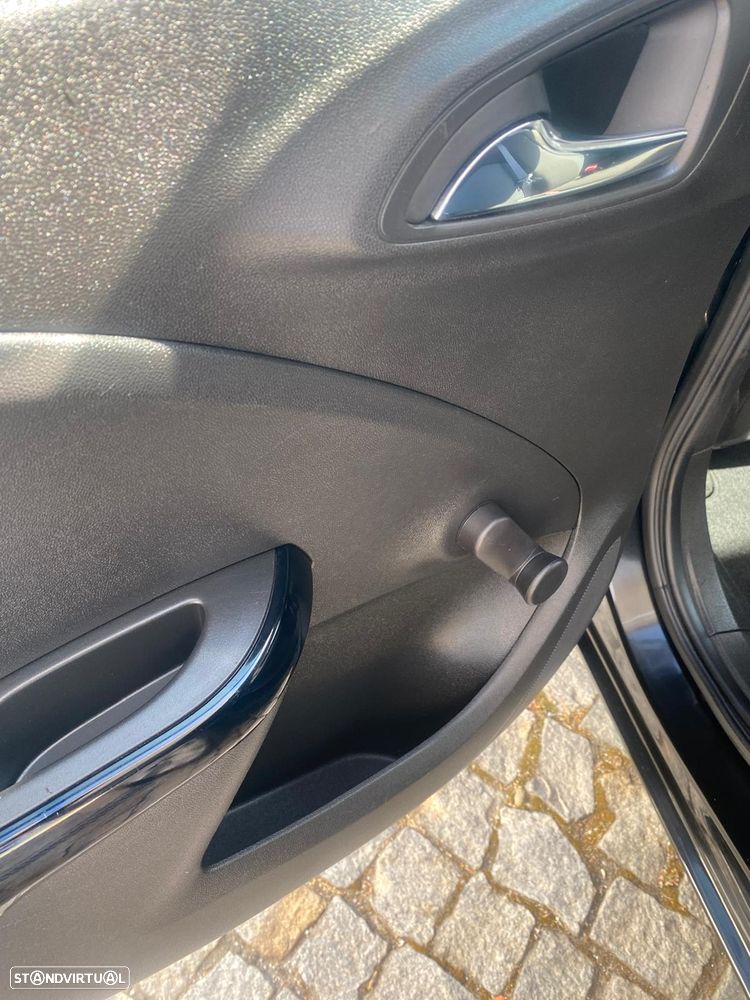 Opel Corsa 1.4 Dynamic FlexFuel - 19