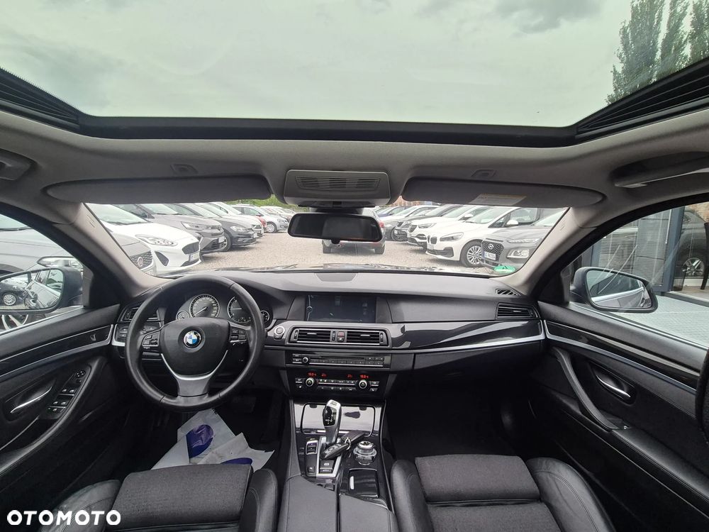 BMW Seria 5 520d - 31