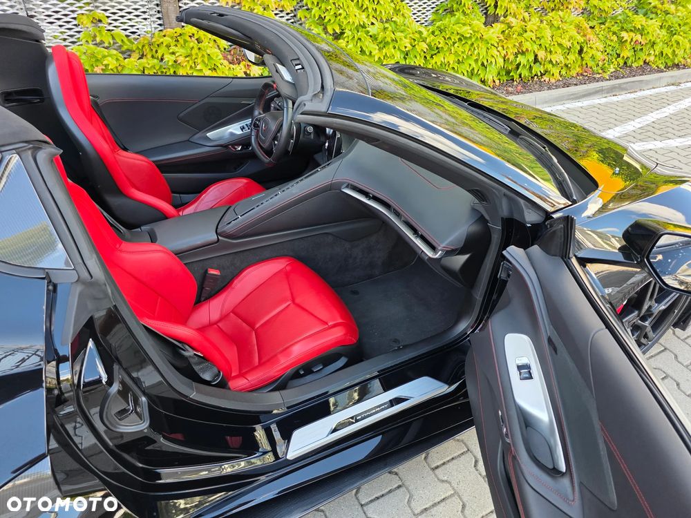 Chevrolet Corvette - 32