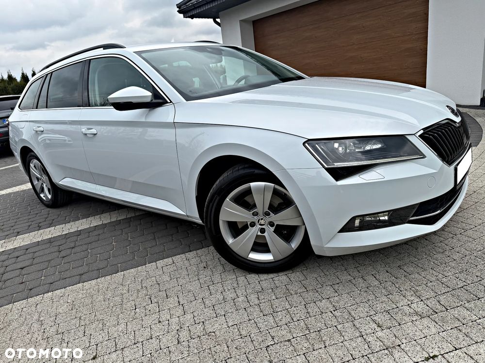 Skoda Superb 2.0 TDI DSG Style - 3