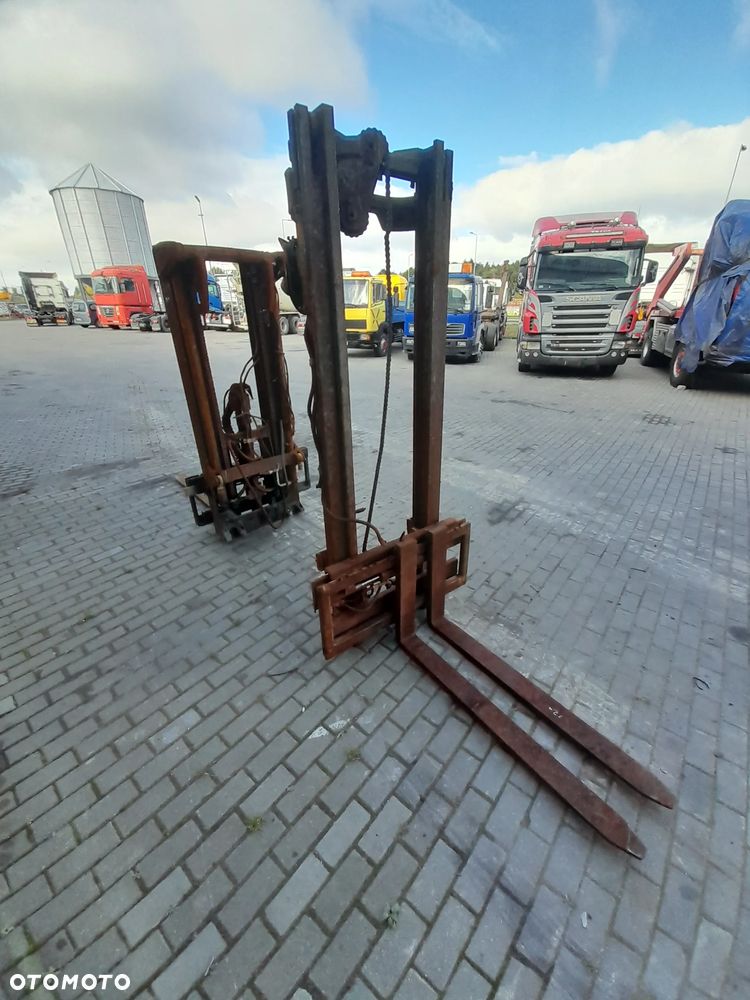 MASZT WOZKA WIDLOWEGO WIDLY - 14